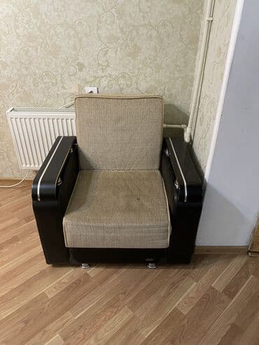 Mebel: İşlənmiş, Klassik divan, 2 kreslo, Bazalı, Açılan — 2