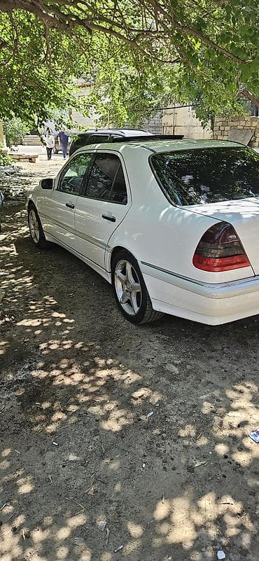 Продажа авто: Mercedes-Benz C sinfi sedan (W202) – ağ rəngli, avtomatik ötürmələr — 10