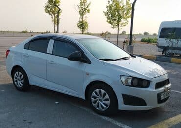 rio 1 5: Chevrolet Aveo: 1.4 l | Sedan — 3