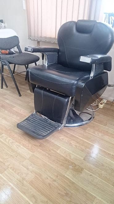 Peşəkar bərbər/kosmetologiya kreslosu - Rəng: qara - Geniş oturacaq