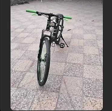 Dağ velosipedi – şəhər və off-road sürüşləri üçün. Xüsusiyyətlər: -