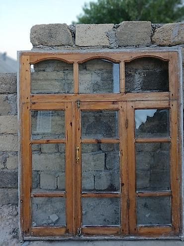 qapı içliyi: Taxta çərçivəli şüşəli pəncərə-balkon qapısı dəsti - Material: təbii — 1