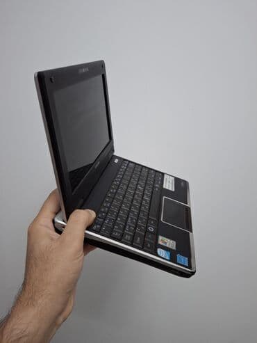 işlənmiş nodbuklar: Toshiba NB100 netbuku - Ekran: 8.9" LED - Prosessor: Intel Atom — 6