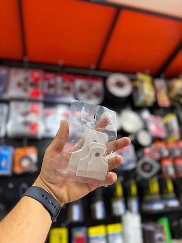 Digər ofis ləvazimatları: Magnetik kart tutacaq klipslər (paket) - Məhsul: Plastik klipslər — 1