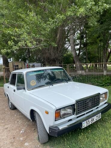 hyundai azera 2011: VAZ (LADA) 2107: 1.6 l | 2001 il Sedan — 3