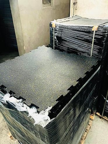 kreditle xalca satişi: Rezin yer ortuyu Qalinliq 2,2 Olcu 1/1 Qiymet kvadrati 28manat(biri — 4