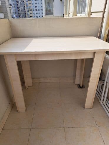 kompüter masa: İşlənmiş — 1