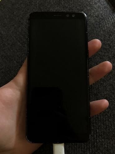 Samsung Galaxy A8 2018, 64 GB, rəng - Qara, İki sim kartlı