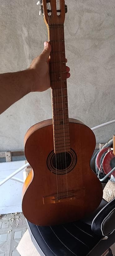 gitara simleri: Gitara qədimi, bütün simleri var — 2