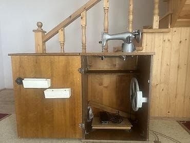 3 birinde printer: Tikiş maşını – dolablı, pedallı model.Sonradan motor quraşdırılıb — 2