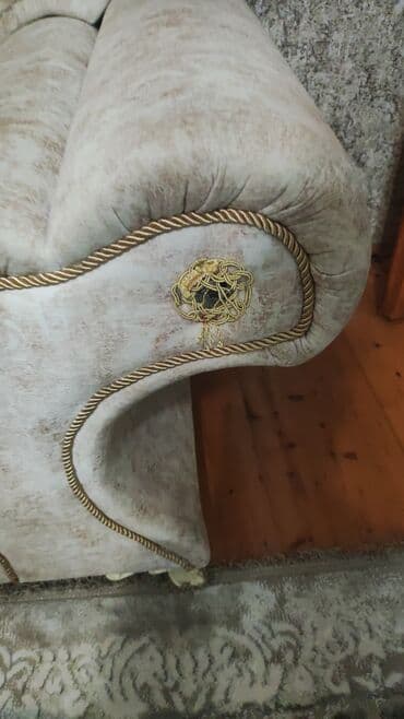 Otaq bitkiləri: İşlənmiş, Künc divan, Pufik — 5