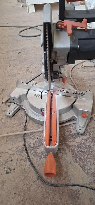 bosch mişar: Elektrikli gönye/kəsim mişarı – sürüşdürmə mexanizmi və bucaq — 4