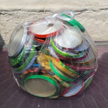 qazan qapaqları: Istifadə edilmiş banka qapaqları satılır.Çoxdu deyə. satılır 60 ədəd — 3