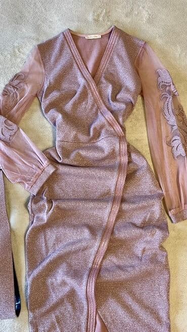 платья на прокат в баку: Təsvir: - Model: “wrap” effektli, V-yaxa, beldən oturan, ön hissəsi — 2