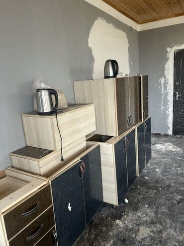 Mətbəx mebel dəsti - Material: laminat/LDSP panellər, ağac teksturalı