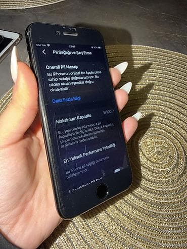 iphone se 2020 ikinci el: IPhone SE 2020, Qara, Barmaq izi — 6