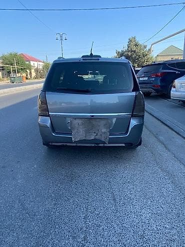 Opel Zafira: 1.9 l | 2006 il Van/Minivan — 3
