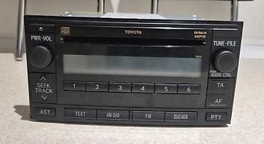 et ceken: Toyota orijinal avtomobil maqnitofonu/radiosu Model: Toyota — 2