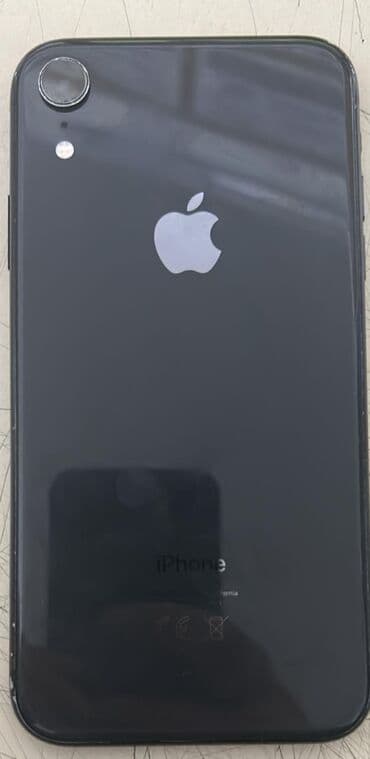 x r iphone: IPhone Xr, Qara, Simsiz şarj — 1