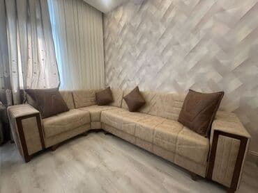 kūnc divan: Künc divan, İşlənmiş, Açılan, Bazalı — 1