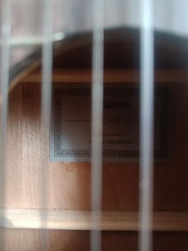 Клавишные инструменты: Классическая гитара, Yamaha — 2