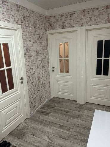 əmlak satışı: Bakı, Köhnə Günəşli, 3 otaqlı, Köhnə tikili, m. Əhmədli, 80 kv. m — 10