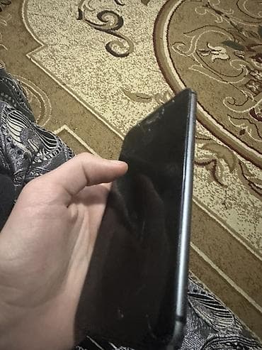 dubay ayfon 16: IPhone 8 Plus, 64 GB, Qara, Qırıq, Barmaq izi — 2