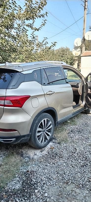maşın disk: Jetour : 2 l | 2016 il 210000 km Krossover — 2