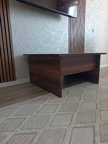 Jurnal masası, İşlənmiş, Açılmayan, MDF, Kvadrat masa