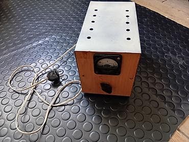 transvarmator: Sovet istehsalı masaüstü variak (tənzimlənən autotransformator) — 1
