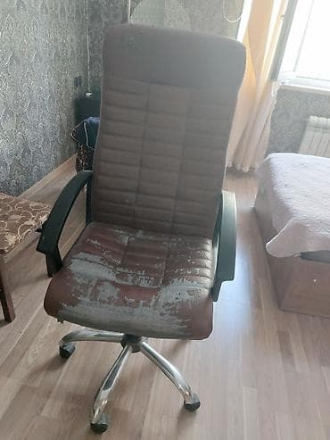 Б/у, С колесиками, Рукояти не регулируются, Кожзаменитель — 2