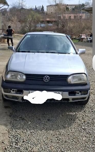 golf masini: Volkswagen Golf III, 5 qapılı hetçbek, gümüşü rəng. Texniki — 4