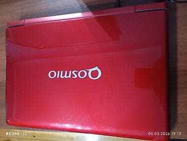 acer nitro ei242qrp: Toshiba Qosmio noutbuku - Parlaq qırmızı qapaqlı, Qosmio loqolu — 2