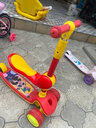 velesiped: SKUTER YAXSI VEZIYYETDE ISIGI YANIR OXUYUR TECILI 25 AZN — 1