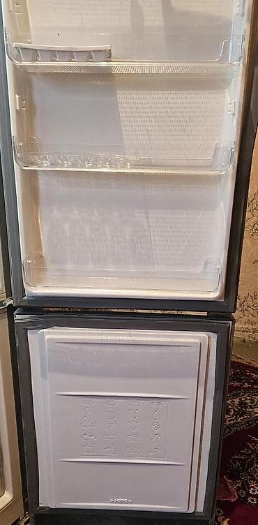 Mətbəx texnikası: Indesit Total No Frost soyuducu (alt dondurucu) - Rəng: inox/silver - — 2