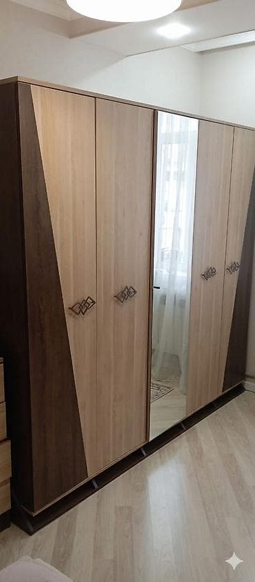 Embawood istehsalı dolab 220 AZN. Xırdalan (FN) 0944