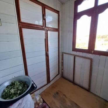 şirvan əmlak az: Sirvan seherinde 10 sayli orta məktəbin yaxinliginda 3 otaqli menzil — 4