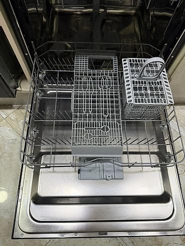 wortex su filteri: Qabyuyan maşın Hotpoint-Ariston, Tam qabaritli (60 sm.), Quraşdırılan — 5