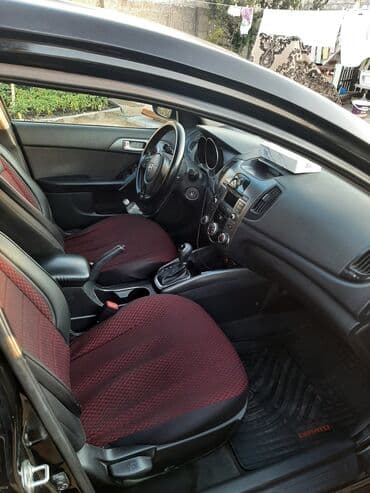 turbo az hyundai i30 dizel: Kia Cerato: 1.6 l | 2010 il Sedan — 5