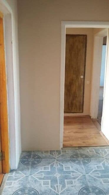 9 ci mikrorayon satilan evler: Bakı, 4 otaqlı, Köhnə tikili, 100 kv. m — 8