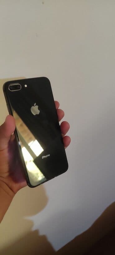macbook ikinci el: IPhone 8 Plus, 64 GB, Qara, Barmaq izi — 1