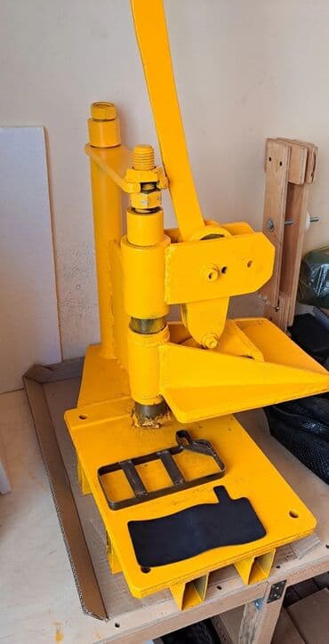 rezak satilir: Dəri işləri üçün avadanlıq və alətlər satılır. yeni biznes qurmaq üçün — 26