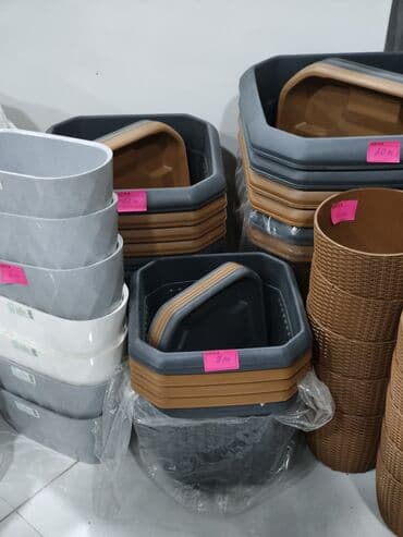 Çiçək və dekorativ bitkilər üçün plastik dibçəklər və qablar - Forma