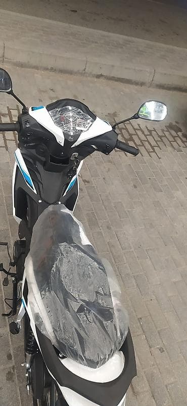 start stop: Moped/motosiklet – sport üslubunda, şəhər üçün ideal Salam. Moto — 3