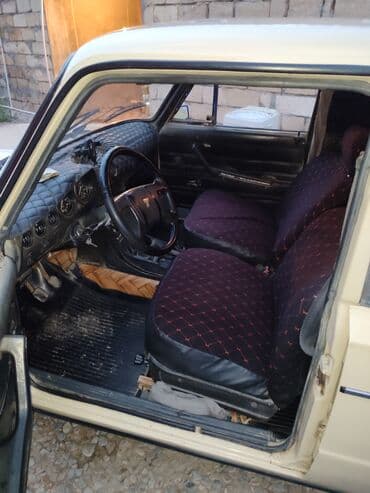 опель зафира а: VAZ 2106 “Jiguli” sedan - Kuzov: 4 qapılı, bej rəng - Mühərrik — 6