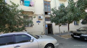 sumqayit 17 mkr: Bakı, Suraxanı, 2 otaqlı, Köhnə tikili, 49 kv. m — 20