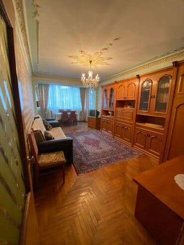 günlük mənzillərin vasitəçisiz kirayəsi: Nəsimi rayonu,28 may metro stansiyasina 15 dəqiqəlik məsafədə — 1