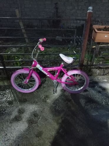 qız üçün velosiped: Uşaq velosipedi – çəhrayı rəngdə - Təkər ölçüsü: təxminən 16 düym - — 1