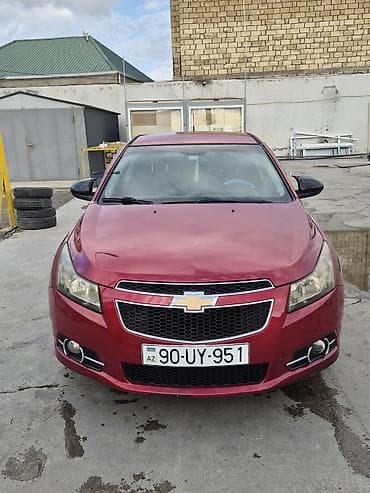 2019 cruze: Chevrolet Cruze sedan – qırmızı rəng Mator 1.4 Benzin ili 2014 Udar — 1