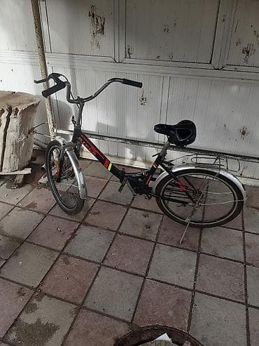 Şəhər/komfort tipli velosiped - Rəng: qara, qırmızı və sarı